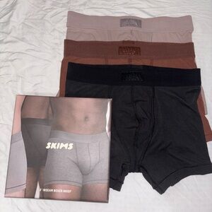 skims men cotton boxer brief small 3 pack 3 inch inseam LIKE NEW